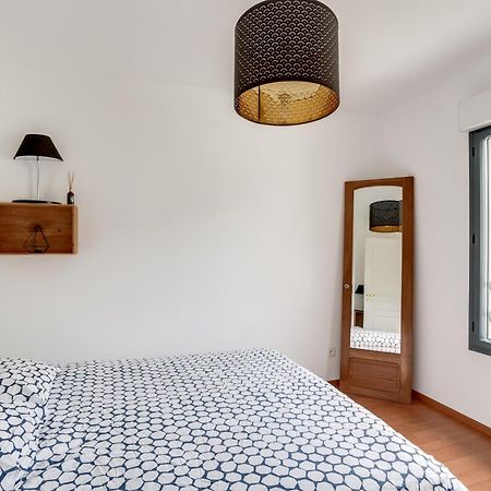 Appartamento Votre Escale - Le Petit Montmartre Niort Esterno foto
