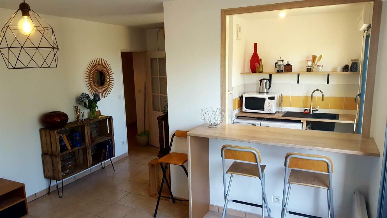 Appartamento Votre Escale - Le Petit Montmartre Niort Esterno foto