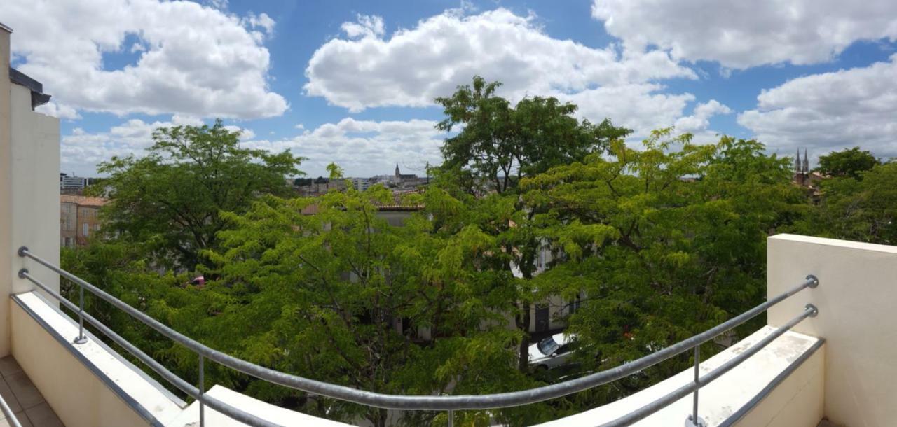 Appartamento Votre Escale - Le Petit Montmartre Niort Esterno foto